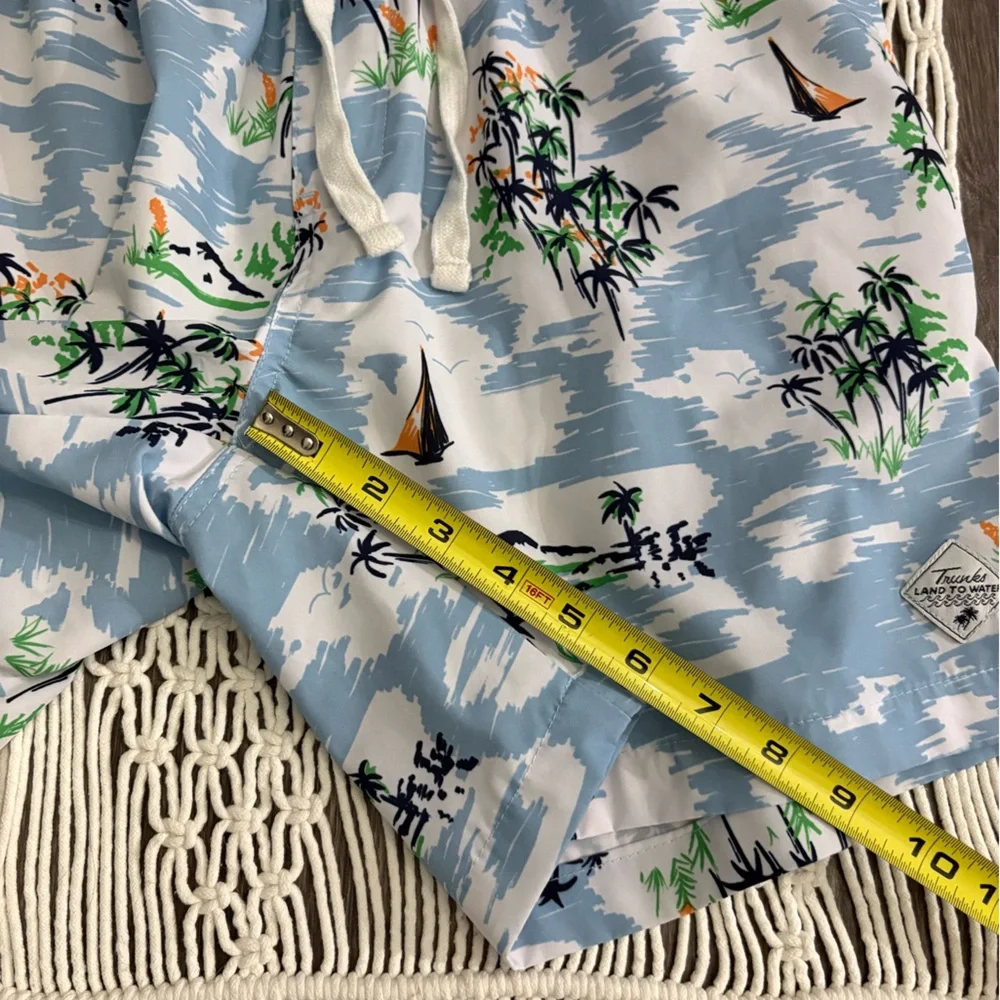 Trunks Land to Water board shorts/swim trunks